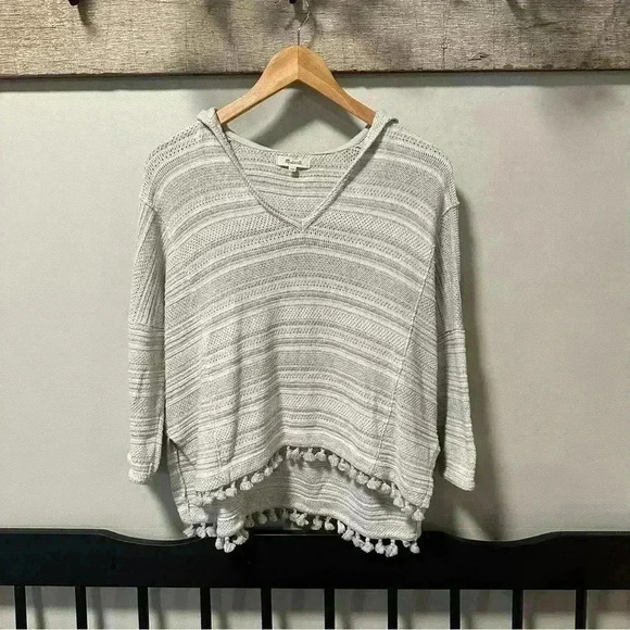 Madewell Sweaters - Madewell Short-Sleeve Fringe Hoodie Sweater XS
